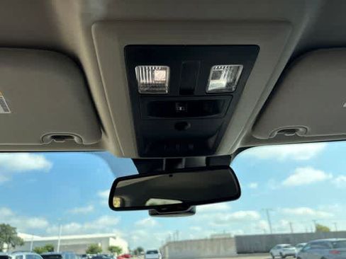 Used 2018 RAM 1500 Laramie RWD image 20
