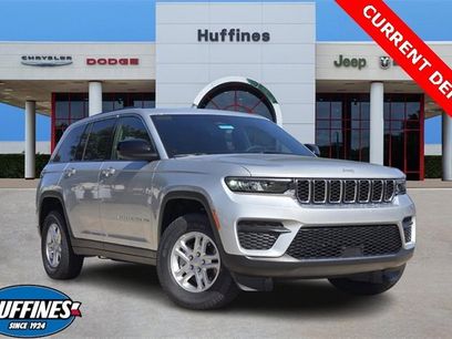 New 2025 Jeep Grand Cherokee Laredo w/ Luxury Tech Group I