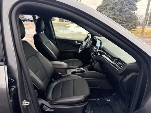 Used 2026 Ford Escape ST-Line image 23