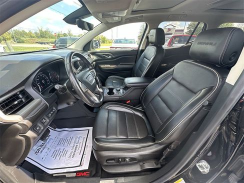 Used 2021 GMC Acadia Denali w/ GMC Pro Grade Package image 11