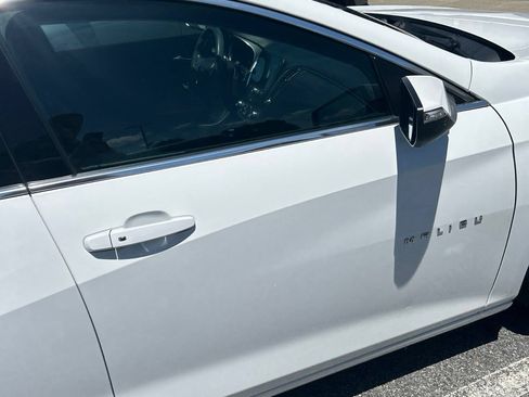 Used 2017 Chevrolet Malibu LT w/ Leather Package FWD image 16