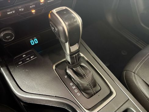 Used 2019 Ford Ranger XLT w/ Equipment Group 301A Mid RWD image 16