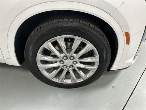 Certified 2023 Cadillac XT6 Premium Luxury image 20