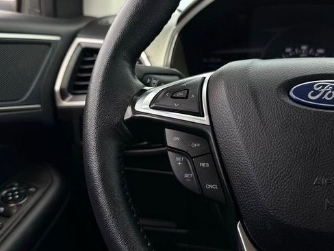 Used 2024 Ford Edge SEL w/ Convenience Package AWD/4WD image 9