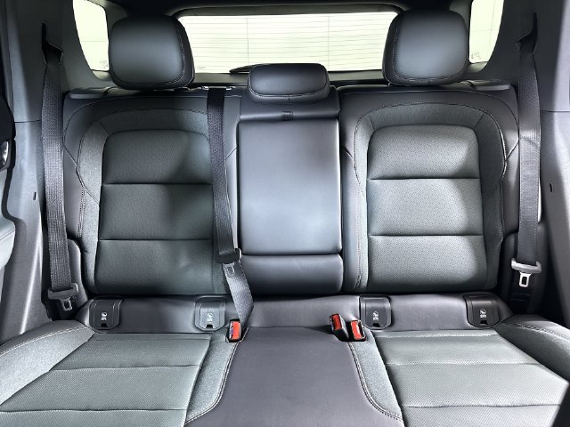 New 2027 GMC Terrain AT4 w/ Convenience Package III AWD/4WD image 27