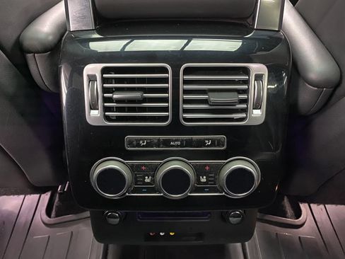 Used 2015 Land Rover Range Rover Supercharged AWD/4WD image 16