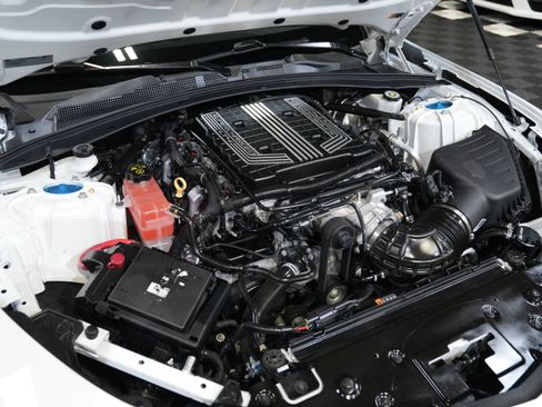 Used 2018 Chevrolet Camaro ZL1 RWD image 45