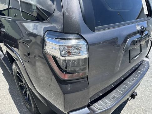 Used 2022 Toyota 4Runner SR5 RWD image 33