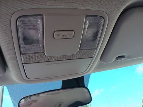 Used 2025 Kia Soul LX w/ LX Technology Package FWD image 22