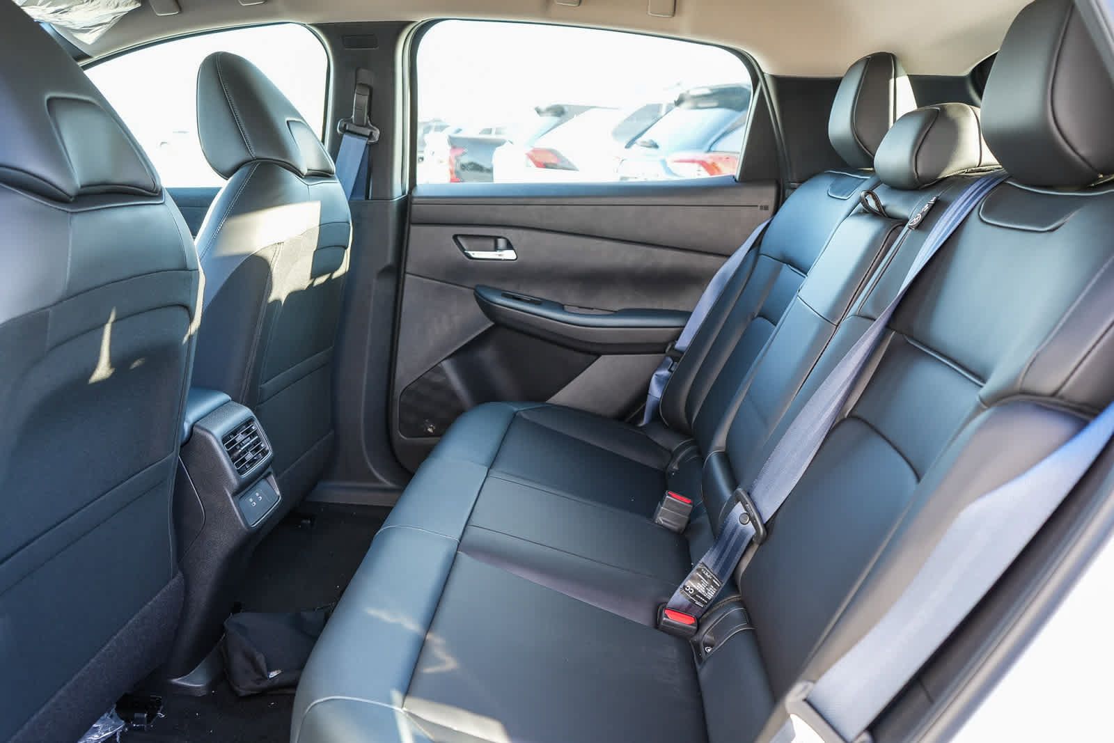 Used 2026 Nissan Leaf SV+ w/ Floor Mat Package (SV+) FWD image 20
