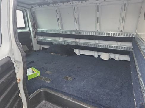 Used 2019 Chevrolet Express 2500 image 24