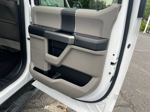 Used 2017 Ford F150 XLT AWD/4WD image 18