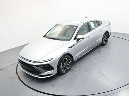 Used 2024 Hyundai Sonata SEL FWD image 24