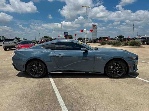 Used 2025 Ford Mustang GT RWD image 2