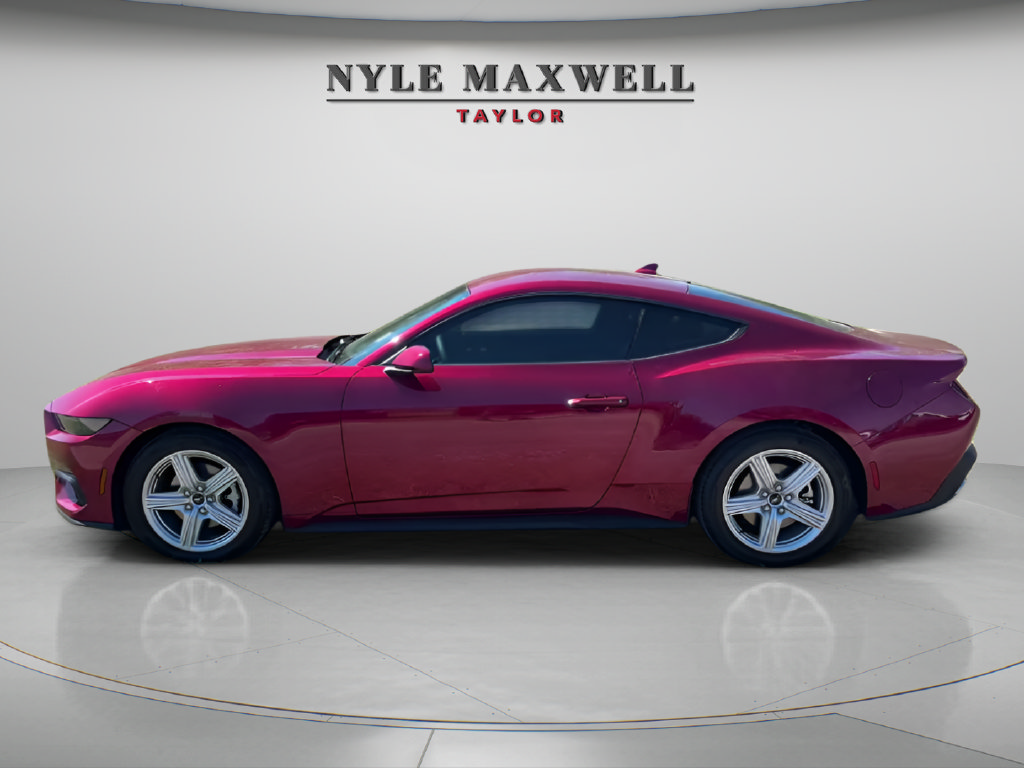 Used 2026 Ford Mustang Coupe RWD image 8