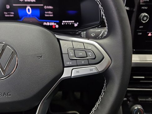 New 2026 Volkswagen Taos S FWD image 18