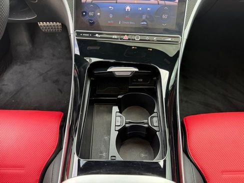 Used 2024 Mercedes-Benz C 300 Sedan image 18