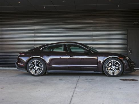 Certified 2021 Porsche Taycan 4S image 8