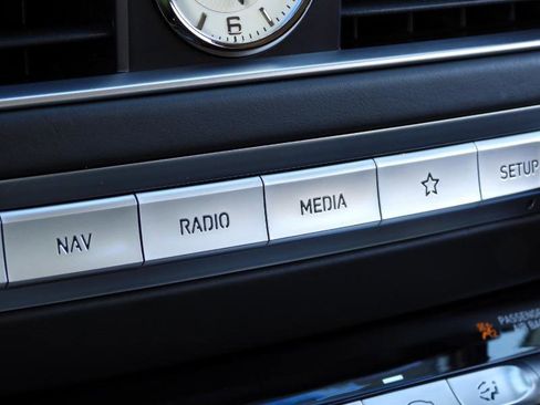 Used 2020 Genesis G90 3.3T Premium image 81