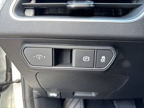 New 2026 Kia K4 FWD image 18