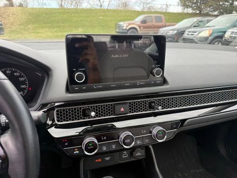 Used 2023 Honda Civic EX image 9