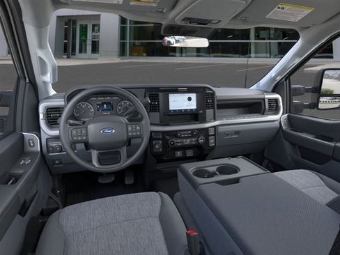 New 2026 Ford F250 XL w/ STX Appearance Package AWD/4WD image 9