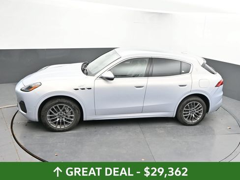 Used 2024 Maserati Grecale GT AWD/4WD image 39