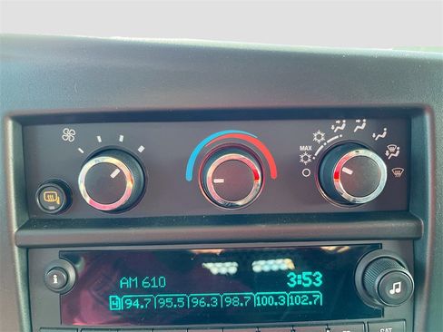 Used 2024 GMC Savana 2500 w/ Driver Convenience Package image 15