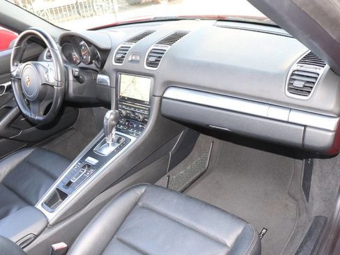 Used 2016 Porsche Boxster image 37