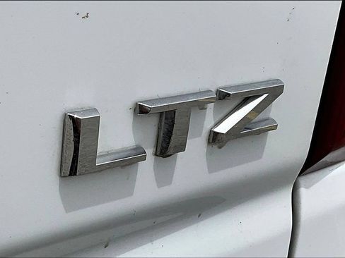 Used 2025 Chevrolet Silverado 1500 LTZ AWD/4WD image 26