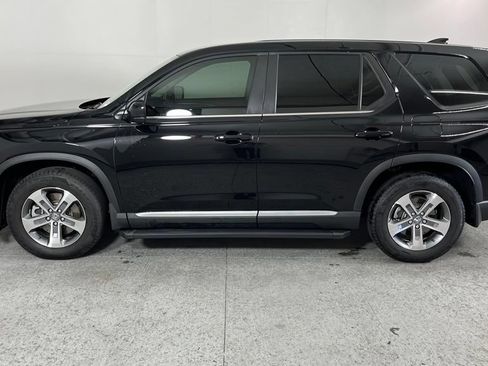 Used 2025 Honda Pilot EX-L image 6