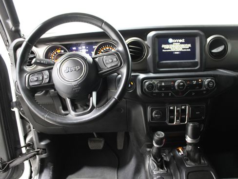 Used 2020 Jeep Wrangler Unlimited Sport S AWD/4WD image 2