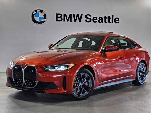 Used 2023 BMW i4 eDrive35 w/ Premium Package RWD image 1