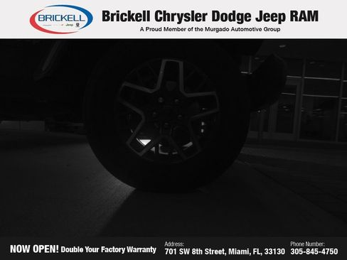 Used 2024 Jeep Wrangler Unlimited Sahara AWD/4WD image 30