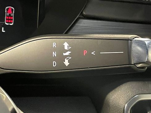 Used 2025 GMC Acadia Elevation image 35