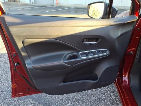 New 2025 Nissan Versa SR w/ Trunk Package image 11