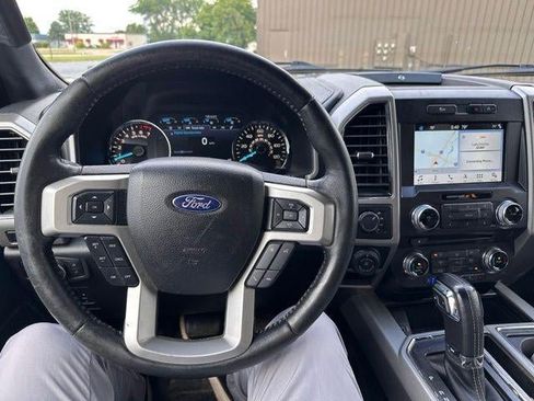 Used 2018 Ford F150 Lariat w/ Equipment Group 501A Mid AWD/4WD image 14
