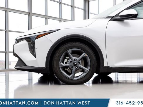 Used 2025 Kia K4 FWD image 31