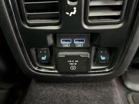 Used 2018 Jeep Grand Cherokee Overland AWD/4WD image 36
