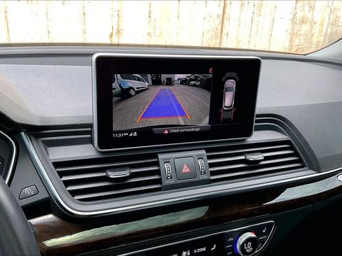 Used 2019 Audi Q5 2.0T Premium Plus w/ Premium Plus Package image 31