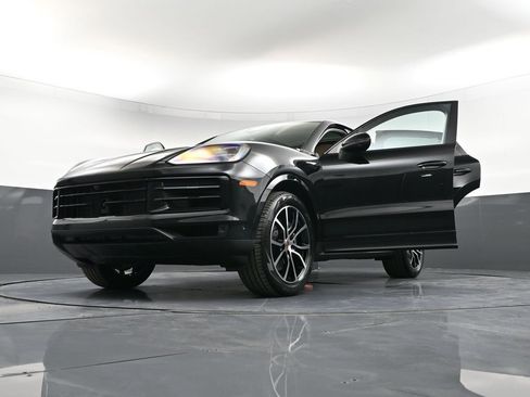 New 2026 Porsche Cayenne Coupe AWD/4WD image 39