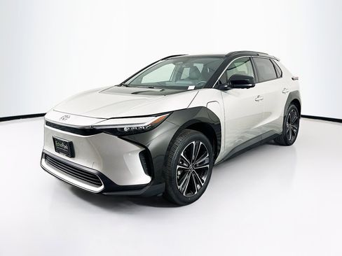 Used 2024 Toyota bZ4X AWD w/ Weather Package image 3