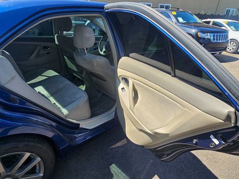 Used 2009 Toyota Camry LE image 6