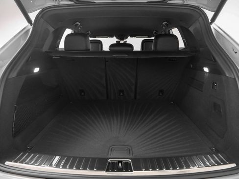 Certified 2025 Porsche Cayenne AWD/4WD image 13