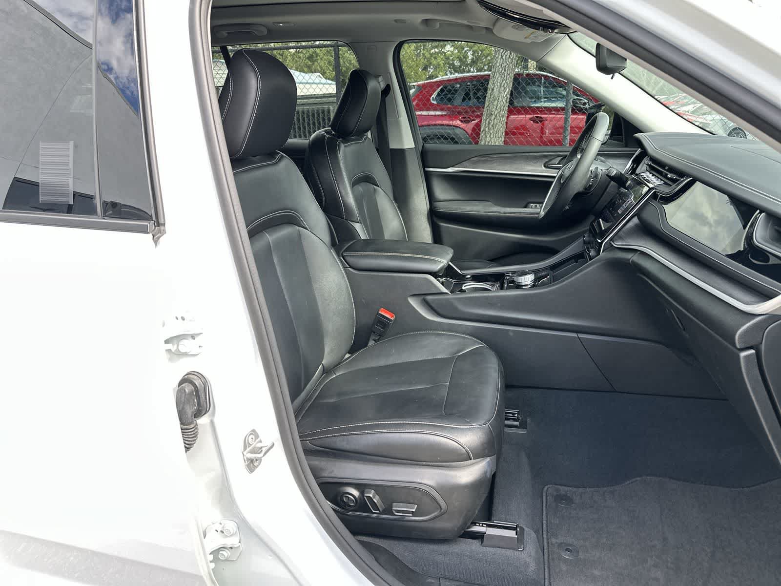 Used 2022 Jeep Grand Cherokee Limited 4xe AWD/4WD image 9
