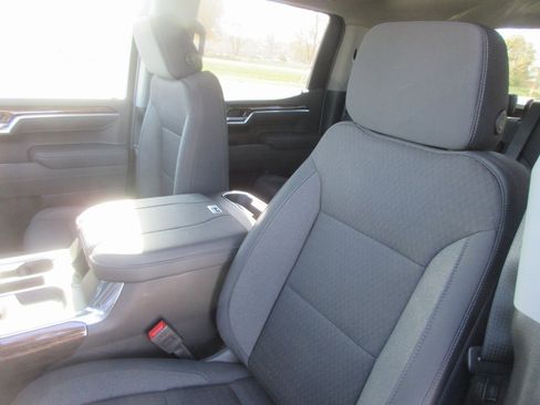 New 2026 GMC Sierra 1500 Elevation image 14