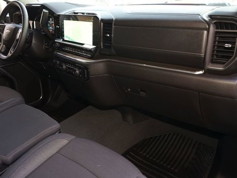 Used 2025 Chevrolet Silverado 3500 LT w/ Convenience Package image 5