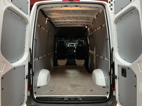 Used 2025 Mercedes-Benz Sprinter 2500 image 29