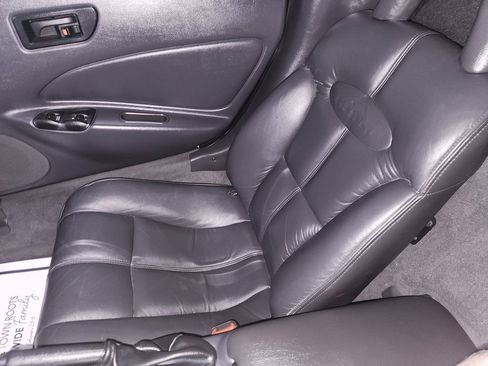 Used 2002 Chrysler Prowler RWD image 18