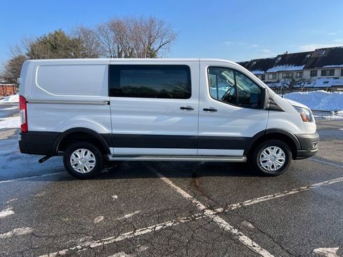 Used 2024 Ford Transit 250 Low Roof w/ Exterior Upgrade Package image 12